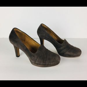 Clark's Artisan Gray Delsie Joy Heels size 8.5